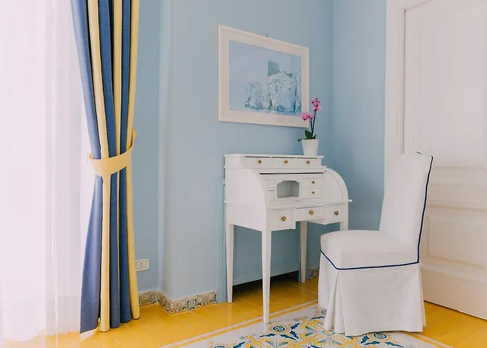 Hotel Eliana 3*