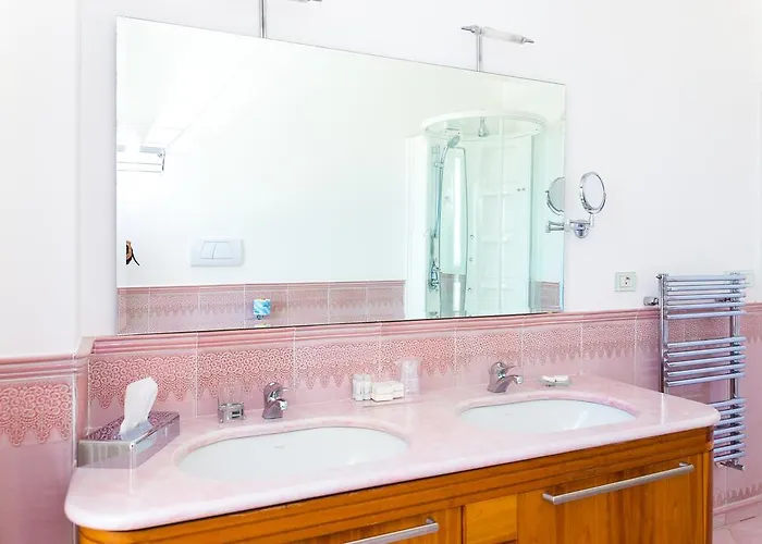 Eliana Hotel 3*