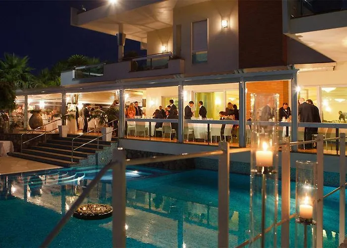 Отель Eliana Сорренто