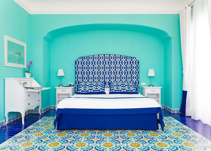 Отель Eliana 3*