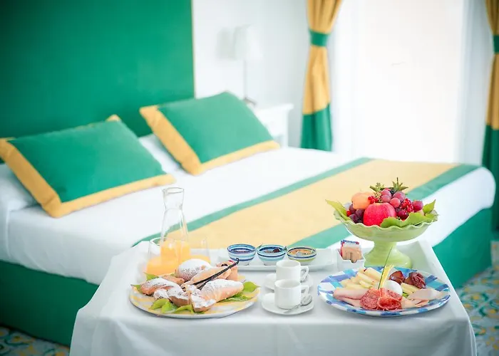 Eliana Отель Сорренто