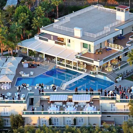 Hotel Eliana 3*