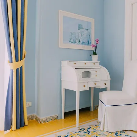 Hotel Eliana 3*
