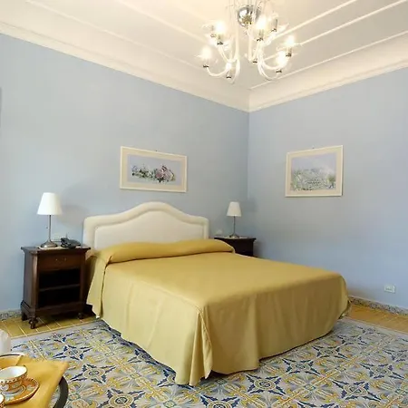Hotel Eliana 3*
